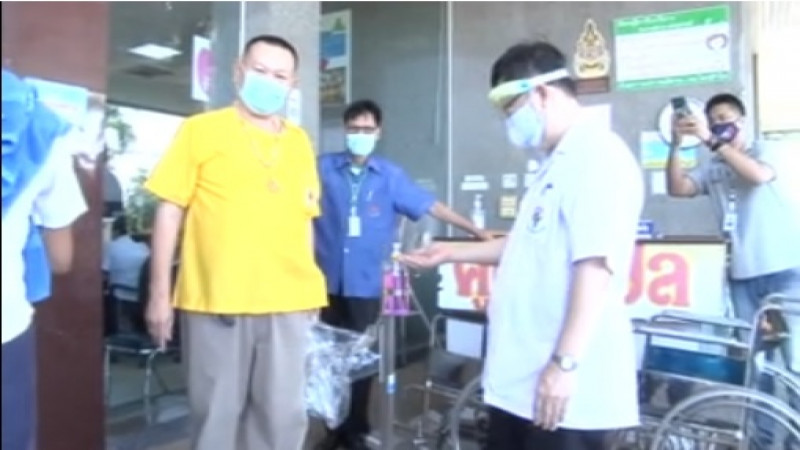 วิทยาลัยเทคนิคลพบุรี จัดทำตู้ใสชุดอุปกรณ์ Clear Box มอบให้กับโรงพยาบาลในพื้นที่