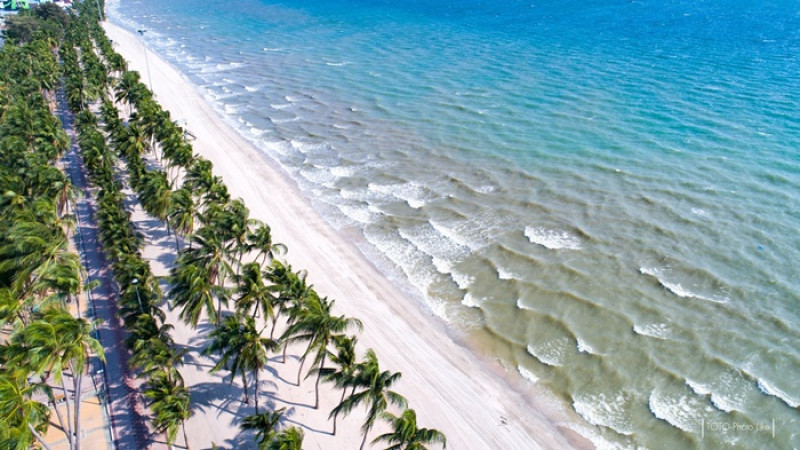 สวยงามเกินบรรยาย “หาดบางแสน” ในวันที่ไร้นักท่องเที่ยว 