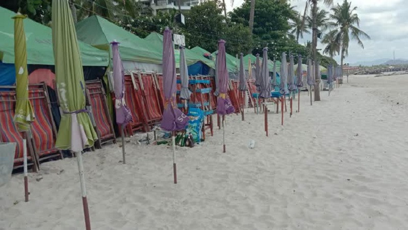 คุมเข้มร้านอาหารริมชายหาดหัวหิน ห้ามให้ลูกค้านั่งดื่มเครื่องดื่มแอลกอฮอล์