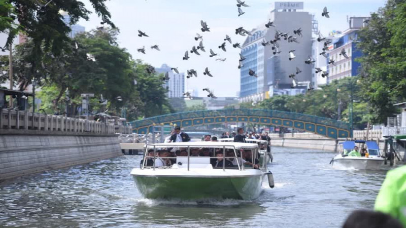 "กทม." ทดลองนำเรือโดยสารพลังงานไฟฟ้าให้บริการผู้โดยสารคลองผดุงกรุงเกษม แก้ไขปัญหาการจราจรติดชัด