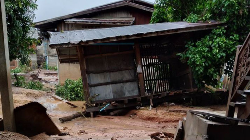 น่านยังอ่วม ! น้ำท่วม อ.เวียงสา เข้าซัดหลายหมู่บ้าน เสียหายหนัก ผู้ประสบภัยขาดแคลนอาหาร - น้ำดื่ม