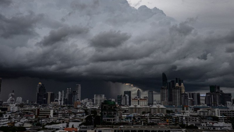 อุตุฯ เผยทั่วไทยฝนฟ้าคะนองเพิ่มขึ้น เตือน 30 จังหวัดโดนถล่มหนัก