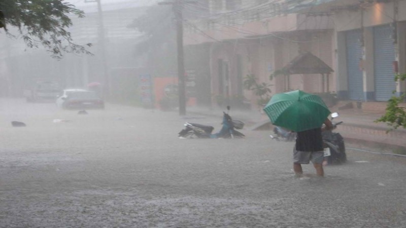 กรมอุตุฯ ประกาศฉ.7 ไทยเจอฝนหนัก พื้นที่เสี่ยง 36 จังหวัด (อ่านรายละเอียด)