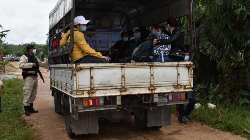 จับ 13 หนุ่มสาวเวียดนาม หนีจากมาเลเซีย ใช้ไทยเป็นทางผ่าน เสี่ยงแพร่โควิด-19