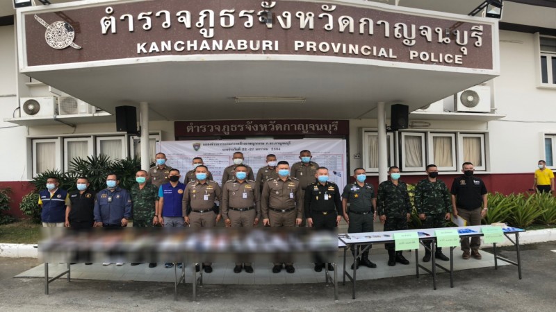 ตำรวจกาญจนบุรี แถลงข่าว ผลการดำเนินการระดมตรวจค้นเพื่อกวาดล้างอาชญากรรม