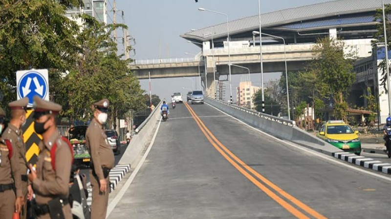 เปิดใช้งานแล้ววันนี้ สะพานข้ามแยกถนนจรัญสนิทวงศ์ บรรเทาปัญหาการจราจร