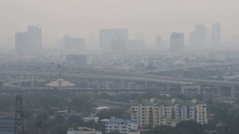 อุตุฯ ฉ.13 เตือน ! ฝนถล่ม "ไทยตอนบน" ลมกระโชกแรง - ลูกเห็บตกบางพื้นที่