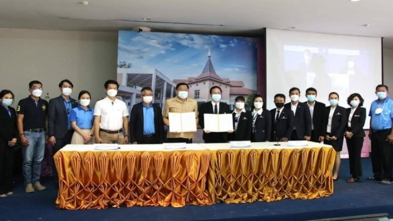 ม.ราชมงคลล้านนา ลงนามบันทึกข้อตกลงความร่วมมือด้านบริการวิชาการ กับ สำนักงานกองทุนหมู่บ้านและชุมชนเมืองแห่งชาติ