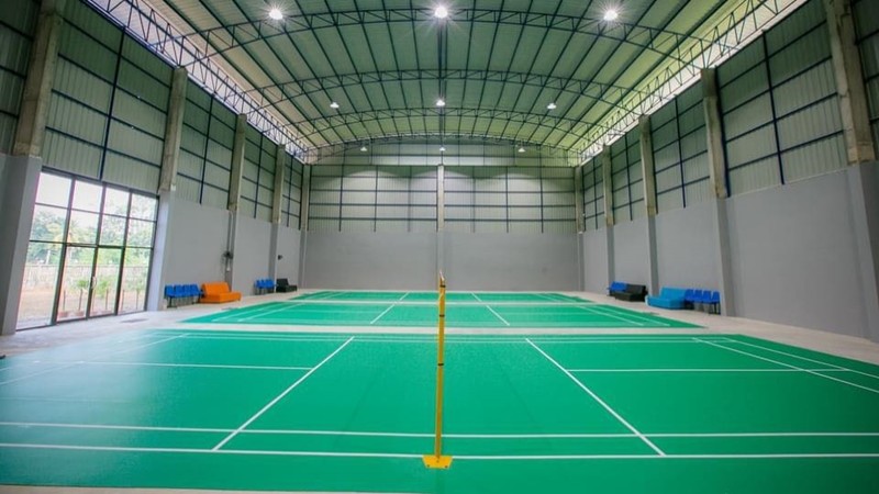 สนามแบดฯ อุตรดิตถ์ โพสต์ห้าม ส.ว.-กกต. ลูกหลานเข้าใช้บริการ ที่นี่สร้างเยาวชนรับใช้ชาติ ไม่ได้ไปเป็นทาสใคร