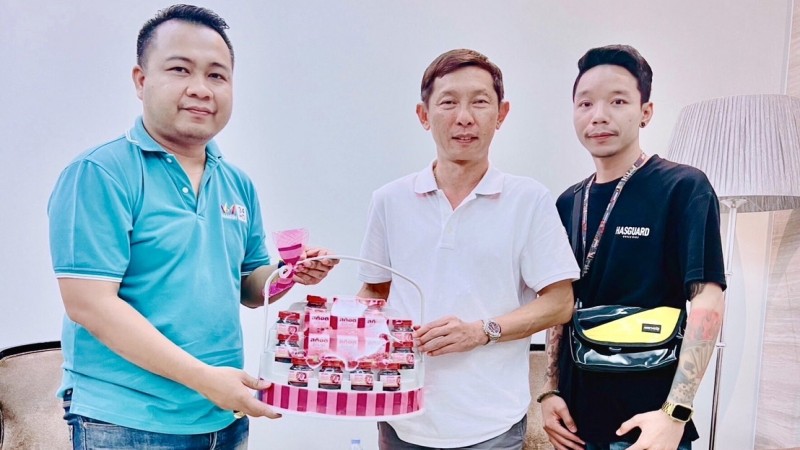 ประธานชมรม "คนไม่กลัวอิทธิพล" พร้อมทีมงาน ร่วมอวยพร วันคล้ายวันเกิด "เสี่ยเอ้" นักธุรกิจใหญ่เมืองพัทยา 