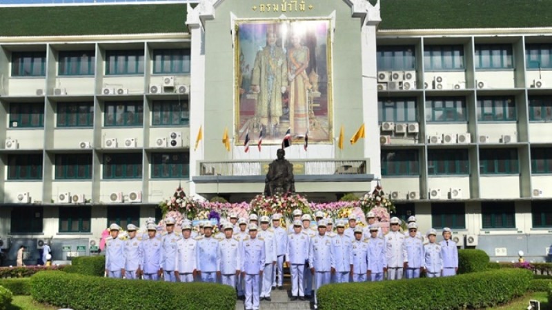 กรมอุทยานแห่งชาติฯ ร่วมพิธีวางพวงมาลา เนื่องในวันปิยมหาราช ประจำปี พ.ศ. 2566