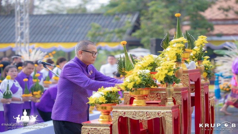  ชาวอำนาจเจริญ 1,000 กว่าชีวิต และนางสาวไทย  ร่วมรำบูชาองค์พระมงคลมิ่งเมือง ประจำปี 2567 