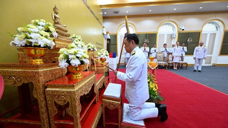 "อนุทิน" ประธานพิธีรับพระราชทานเครื่องราชอิสริยาภรณ์ ชั้นสายสะพาย ประจำปี 67