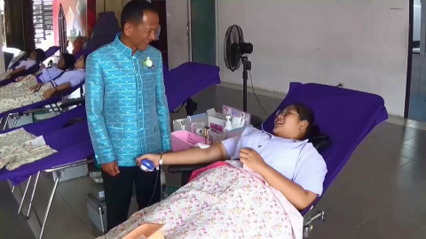 "นักศึกษา ม.ราชภัฏ" บริจาคโลหิตให้กับสภากาชาดไทย ช่วยเหลือผู้ป่วยตามโรงพยาบาลต่าง ๆ