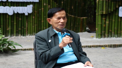 เลขามูลนิธิพิทักษ์อุทยานแห่งชาติเขาใหญ่ มอบอุปกรณ์แจ้งเตือนประชาชนระวังช้างป่า