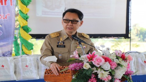 ผู้ว่าฯกาญจนบุรี นำหน่วยงานภาครัฐ ภาคประชาชน ออกให้บริการประชาชนอำเภอเลาขวัญ