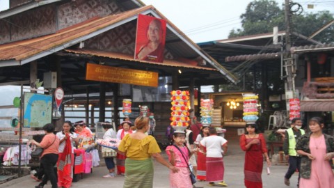 รพ.สังขละบุรี ร่วมกับมูลนิธิแพทย์ฉุกเฉินแห่งชาติ ในพระบรมราชูปถัมภ์ (มพฉ ) จัดกิจกรรม "CPR on  the bridge"