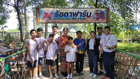 ผู้อำนวยการโรงเรียนพรหมบุรีรัชดาภิเษก สร้างธนาคารน้องควายเป็นทุนการศึกษาให้นักเรียน