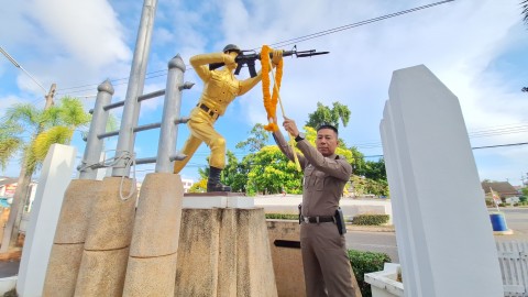 สภ.เมืองประจวบไหว้บรรพบุรุษตำรวจครบรอบ 164 ปี กำเนิดตำรวจไทย