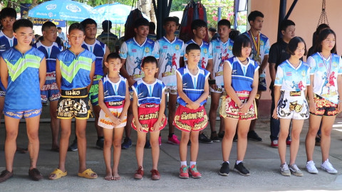"จังหวัด​​​​​​​เลย" เปิดค่าย ส่งเสริม กีฬามวยไทย มวยสากล แก่เยาวชน