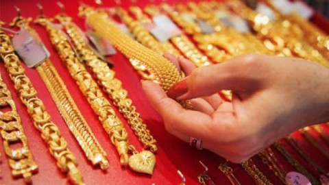 "ราคาทอง"เช้านี้ ปรับตัวลดลงเล็กน้อย ทองคำแท่งรับซื้อ บาทละ 21,550