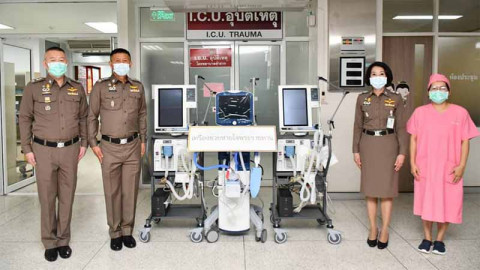 "ในหลวง" พระราชทานเครื่องช่วยหายใจ ให้แก่ รพ.ตำรวจ จำนวน 3 เครื่อง เพื่อรับมือผู้ป่วยติดเชื้อไวรัสโควิด-19