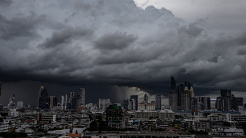 อุตุฯ เผยทั่วไทยมีฝนฟ้าคะนอง "อีสาน-ตะวันออก" โดนถล่มหนัก