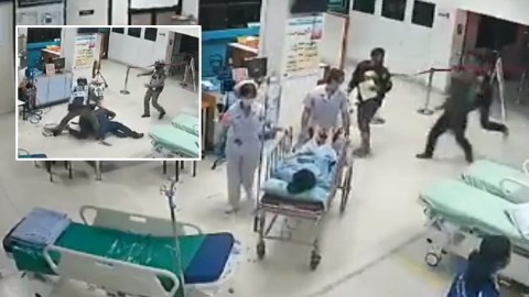 หมอ-พยาบาลวิ่งเข็นคนไข้เผ่นแทบไม่ทัน วัยรุ่นนับ 10 บุกตีกันยับคาอาคารห้องฉุกเฉิน