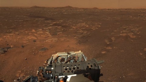 คลิปชัดๆ ภาพพาโนรามาสามมิติของพื้นผิวบนดาวอังคาร