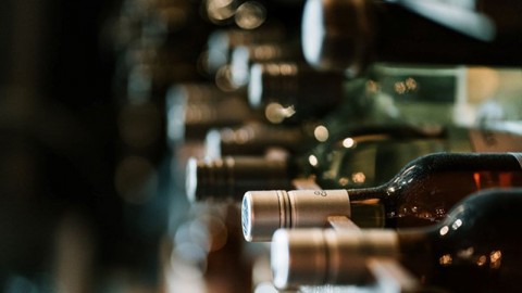 แนะนำ 4 จุดสำคัญที่ห้องเก็บไวน์ควรมี สังเกตให้ดีก่อนเช่าเก็บไวน์